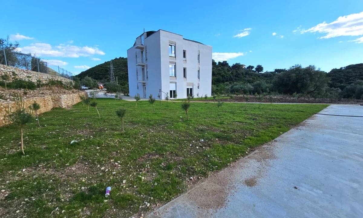 🏡 Apartament 1+1 për Shitje – Himarë (te Kalçeto) — Foto 1