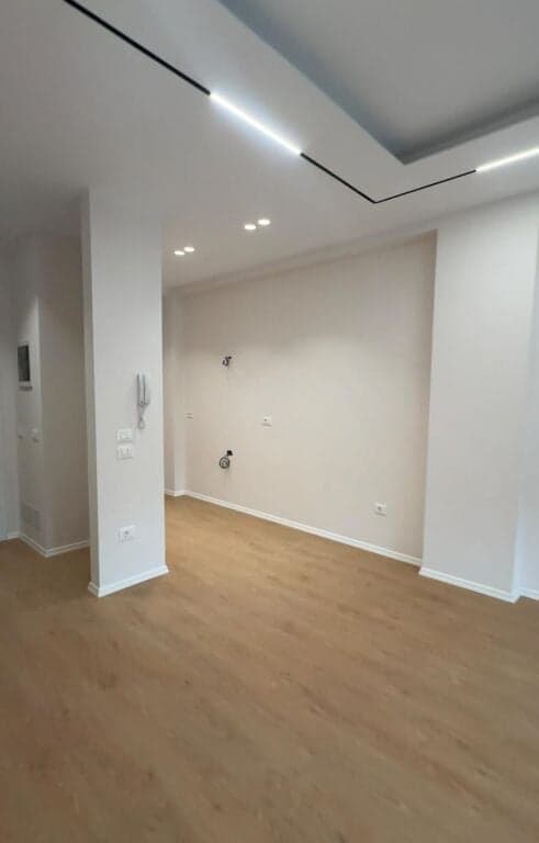 Shitet apartament 1+1 tek Rruga Don Bosko , prane Kompleksit Vizion Plus + , Laprake , Rruga Jordan Misja . — Foto 1