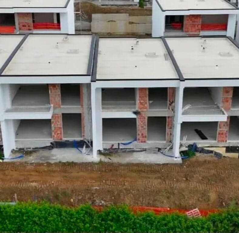 🏡 SHITET VILË E BASHKANGJITUR ME PISHINË | REZIDENCA “SIAR” — Miniaturë 2
