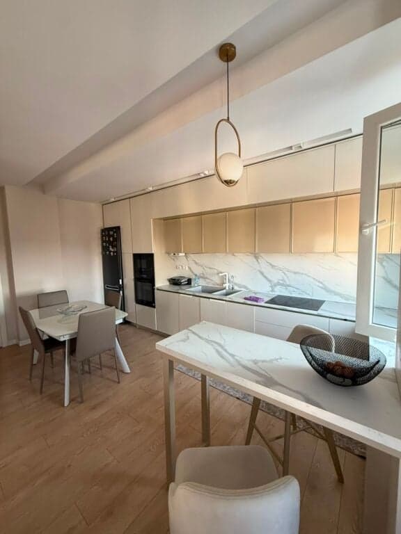 Apartament 3+1+2+parkim në Shitje – Pranë Shkollës “Mihal Grameno” — Miniaturë 2