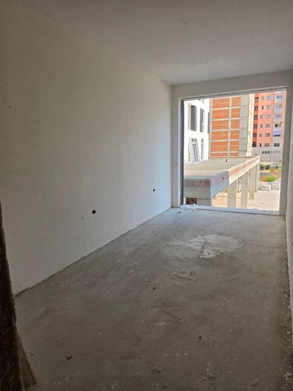 SHITET: 1+1 Perfekt ✨️ Kamëz 76.7m² ( 📍Fiks Te Pedonalja e Re ) 🌇 Kati 2, Ndërtim i ri 2026 | Çmimi: 71.000€ 💶 Planimetri Ultra ✅️ — Miniaturë 4
