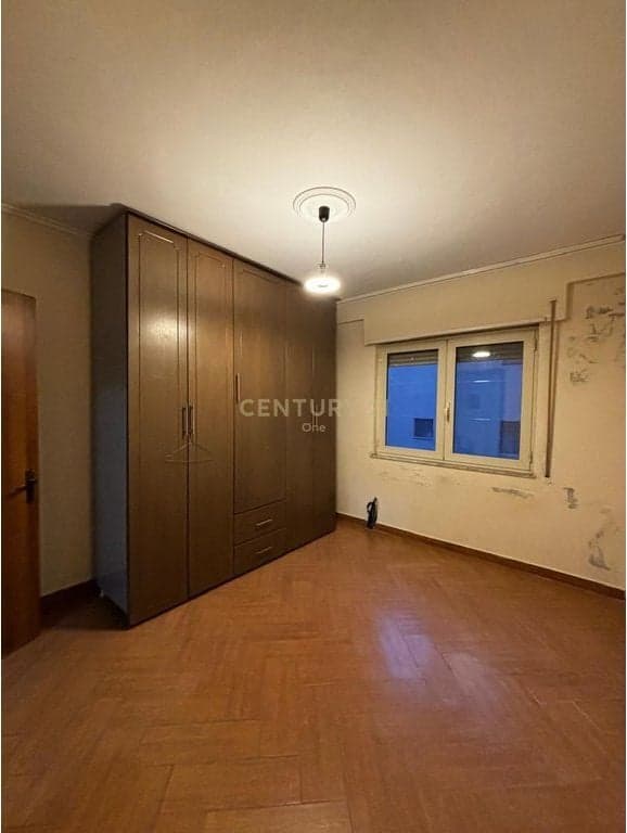 Shitet apartament 2+1+2 në Misto Mame — Miniaturë 4