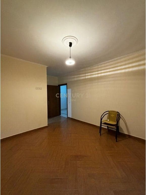 Shitet apartament 2+1+2 në Misto Mame — Miniaturë 5