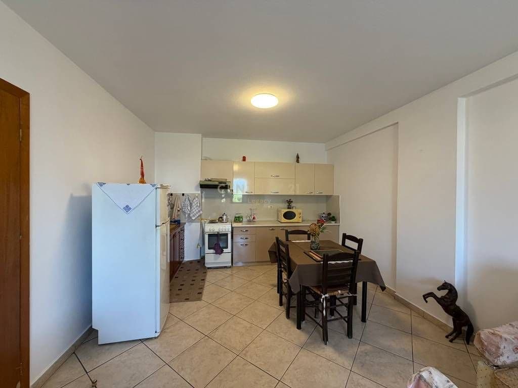 Shitet Apartament 2+1 ne Kinostudio — Miniaturë 3