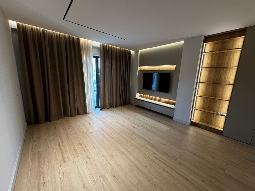 Shitet apartament 2+1 liqeni i thare — Foto 1