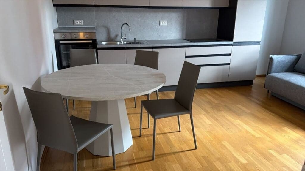 🏡 JEPET ME QIRA APARTAMENT 2+1 – KOMUNA E PARISIT — Foto 1