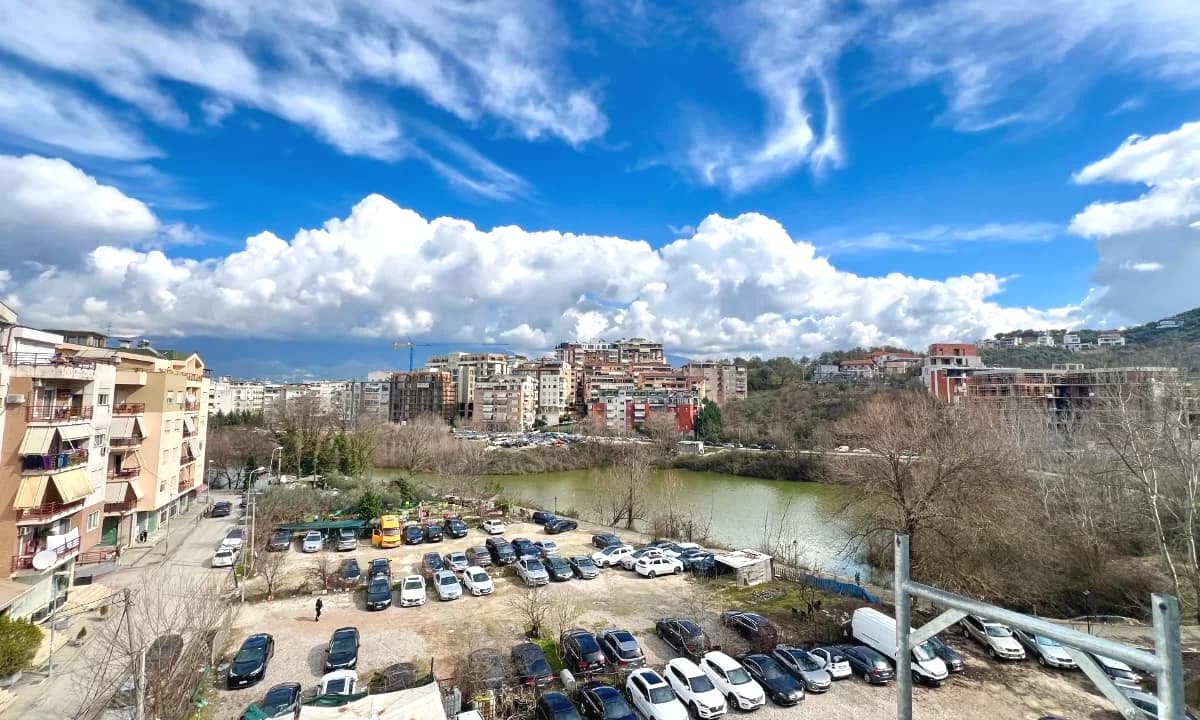 1+1📍liqeni i that (pamje nga liqeni✨️) - Miniaturë 1