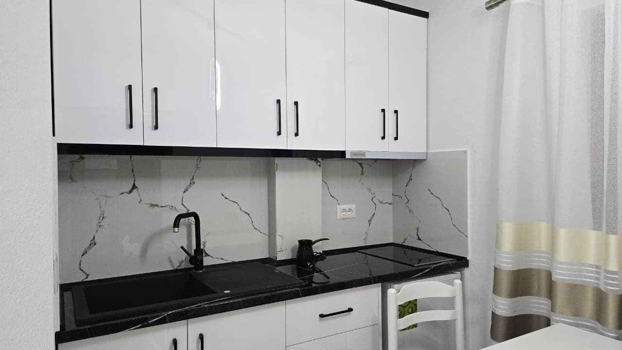 Garsoniere - Miniaturë 13