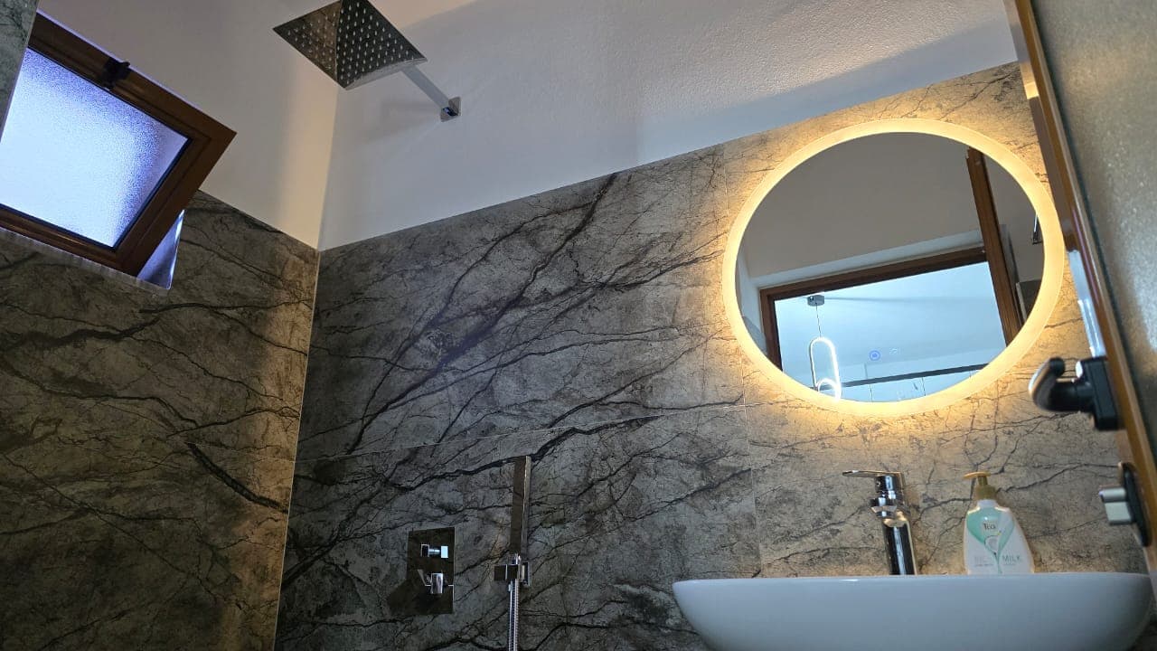 Garsoniere - Miniaturë 14