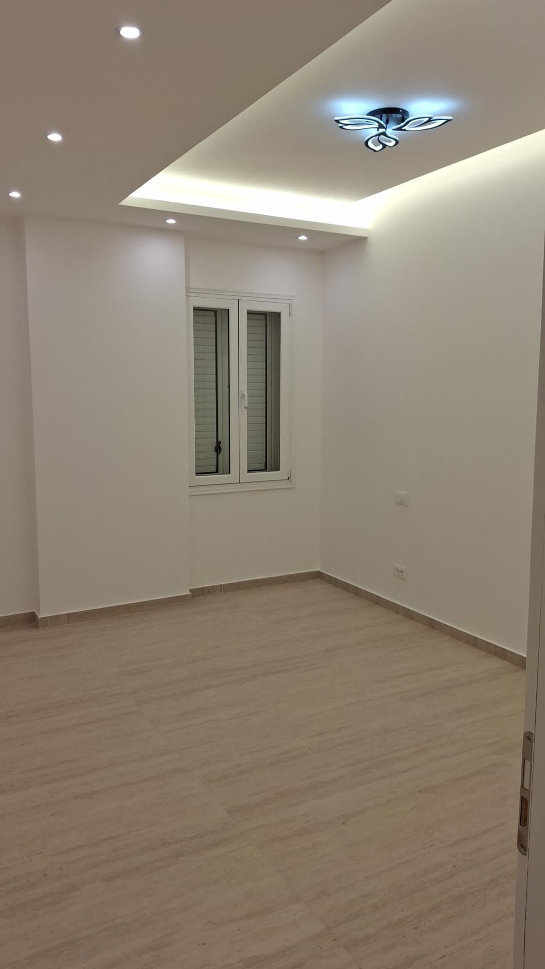 Apartament me qera per zyra — Miniaturë 4