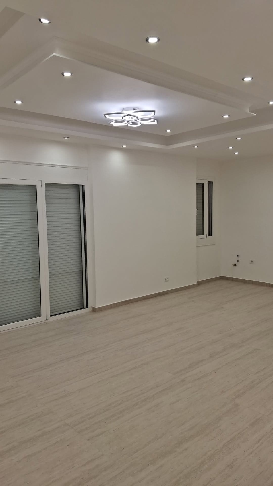Apartament me qera per zyra — Miniaturë 9